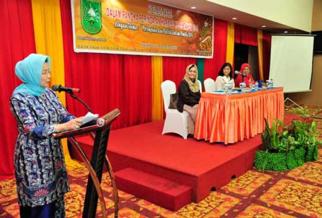 Seminar Perempuan dan Politik Dalam Pemilu 2014