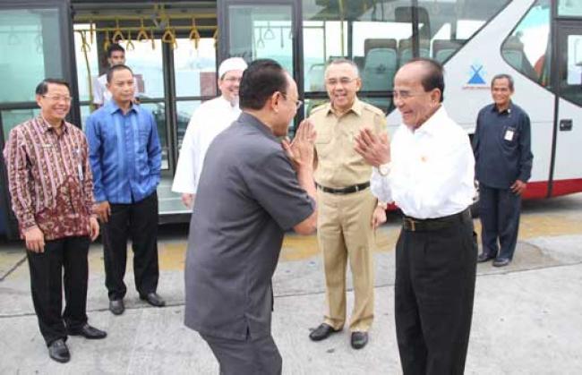 Keberangkatan Mendagri dan Mantan Pj Gubri