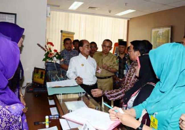Gubri, Wagubri dan Sekda Sidak Kantor BP2T