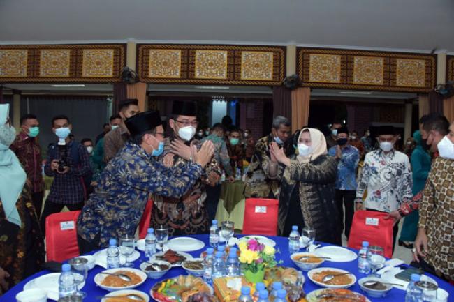 Pisah Sambut Pj Bupati dengan Bupati dan Wakil Bupati Bengkalis Terpilih