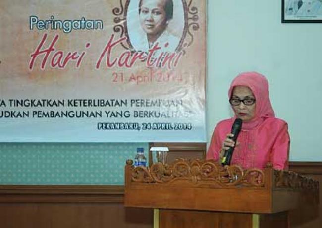 Peringatan Hari Kartini dengan Dharma Wanita Persatuan