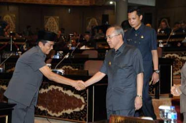 Paripurna DPRD Penyampaian LKPJ