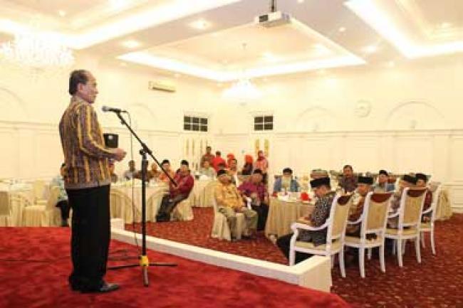 Ramah Tamah Gubri dengan Tokoh Masyarakat