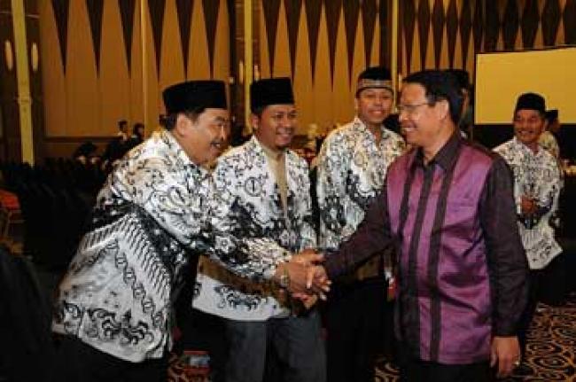 Pelantikan dan silaturrahmi Pengurus DKGI PGRI Se Prov Riau