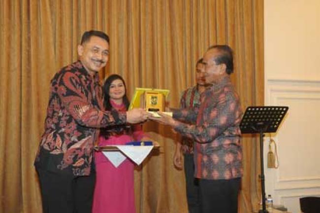 Gubri Ramah Tamah dengan PASIS TNI AL