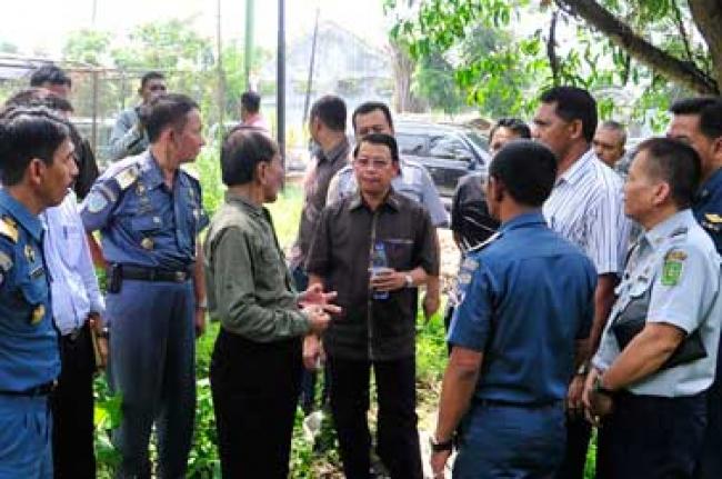 Gubri Tinjau Pelabuhan Sei Duku dan Rusunawa