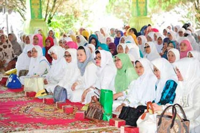 Tabligh Akbar Dalam Rangka Peringatan Isra Miraj Nabi Muhammad SAW 1435H
