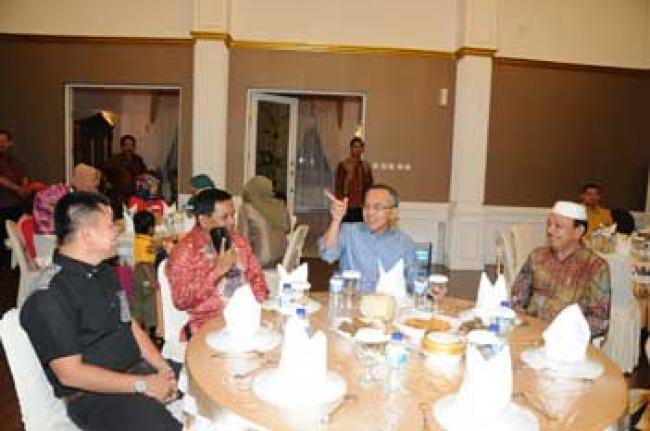 Ramah Tamah Wagubri dengan DPRD Kab Sijunjung