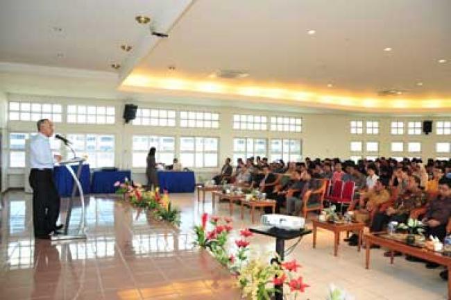 Wagubri Berikan Kuliah Umum di Kampus PCR