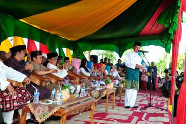 Gubri Lepas pawai taaruf MTQ Kab Inhil ke 44