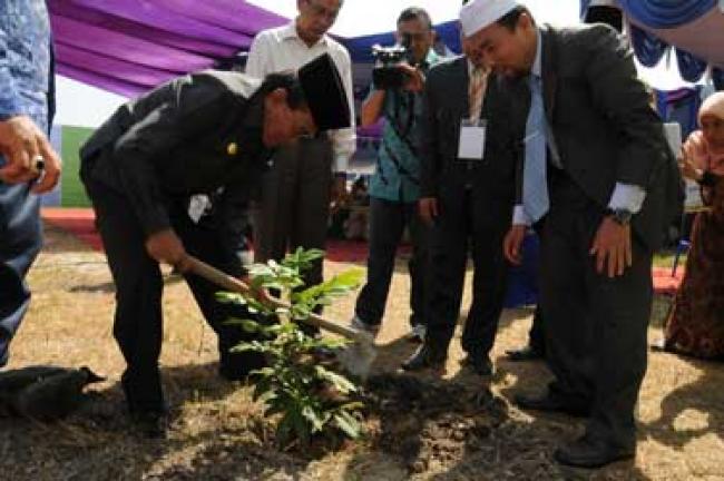Wisuda Santri Angkatan I Al Ihsan Boarding School