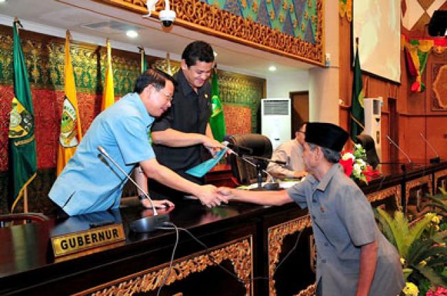 Paripurna DPRD Prov Riau Tentang Ranperda