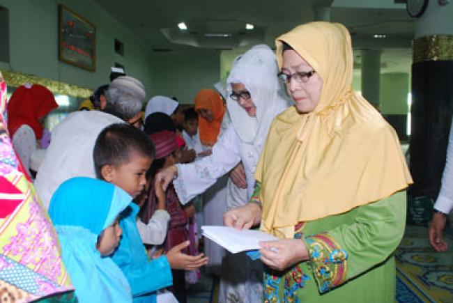 Tabligh Akbar BKMT Prov Riau dengan Organisasi Wanita