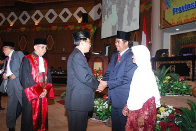 Sekda Prov Hadiri Paripurna DPRD
