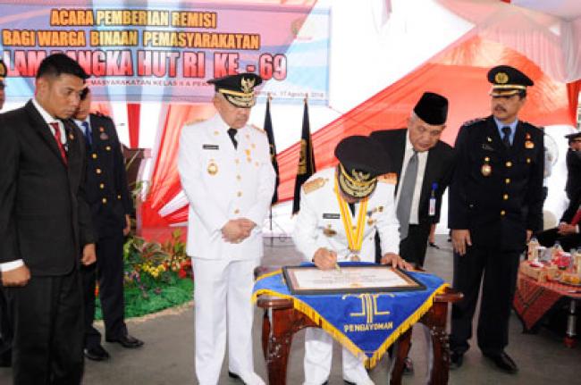 Gubri dan Wagubri Tinjau Lapas Pekanbaru