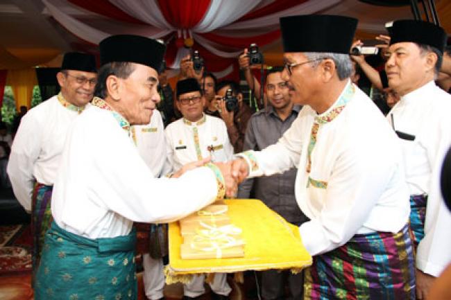 Gubri Buka Pacu Jalur 2014
