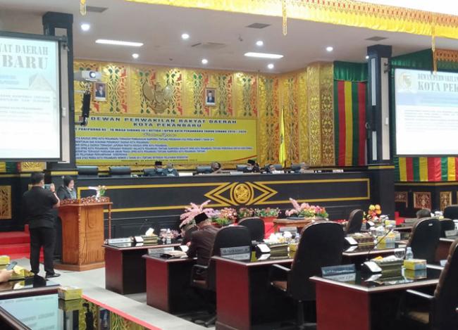 Wakil Walikota dan DPRD Kota Pekanbaru Sahkan Perda Pembentukan dan Susunan Perangkat Daerah Kota Pekanbaru