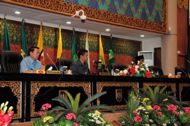 Paripurna DPRD Riau, Penyampaian Pandangan Umum Fraksi