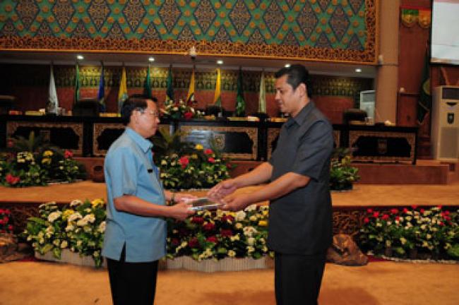 Paripurna DPRD Riau, Penyampaian Pandangan Umum Fraksi