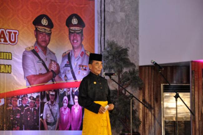 Gubri, Wagubri dan Sekda Hadiri Pisah Sambut Kapolda Riau