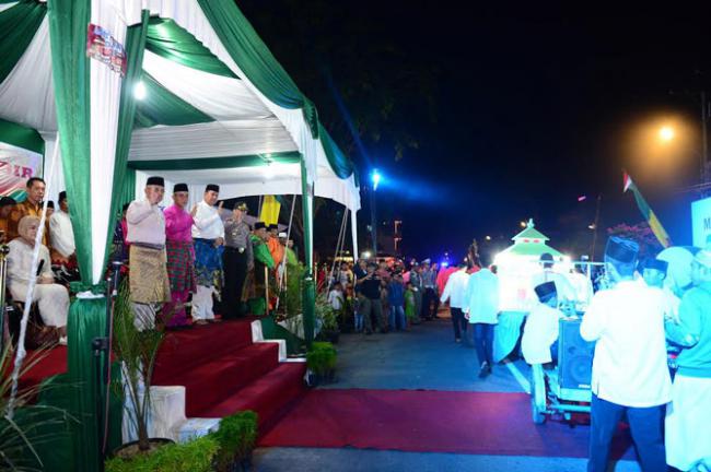 Gubri Lepas Pawai Takbir Idul Adha 1437 H