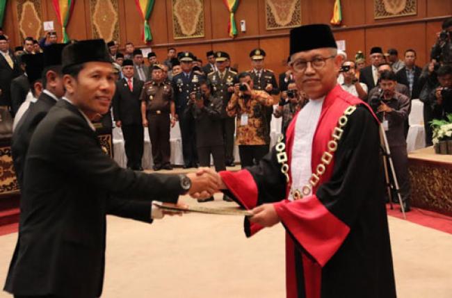 Empat Pimpinan DPRD Riau Periode 2019-2024 Resmi Dilantik