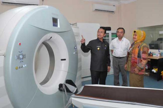 Pj Gubri Sidak ke RSUD Arifin Ahmad