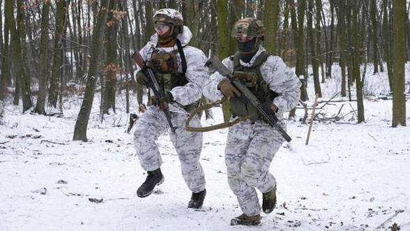 Situasi Menegang, AS Bersiap Evakuasi Diplomat dan Staf Kedutaan dari Ukraina