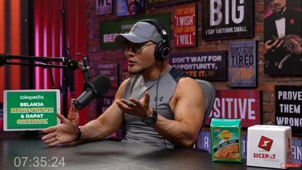 Deddy Corbuzier Hadirkan Wakil Presiden Ma'ruf Amin, Studio Podcastnya Dijaga Ketat Polisi dan Paspampres