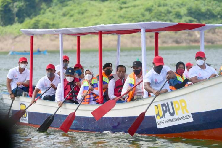 Telan Biaya Rp1,44 Triliun, Presiden Jokowi Resmikan Bendungan Bintang Bano di Sumbawa Barat