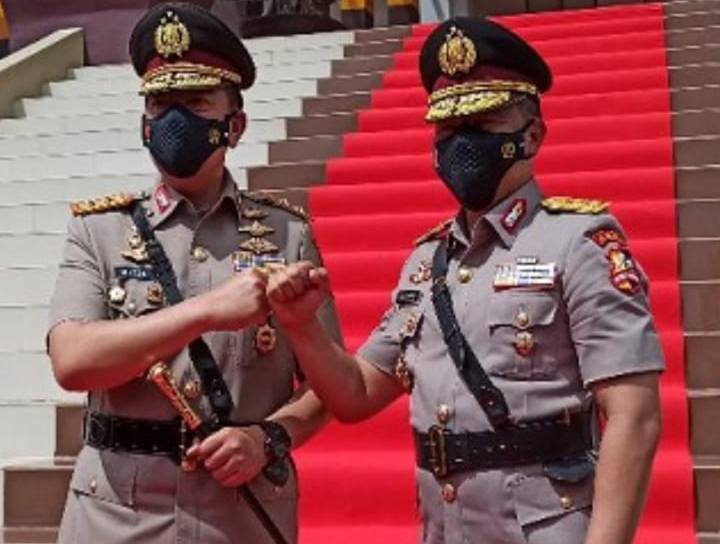 Farewell and Wellcome Parade Kapolda Riau, Irjen Agung "Terima Kasih Seluruh Jajaran dan Masyarakat Riau Atas Dukungannya Selama Saya Bertugas"