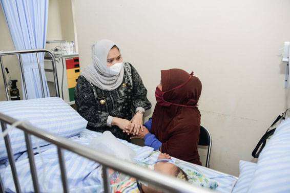 Tinjau RSUD Mandau, Kasmarni: Layani Masyarakat dengan Baik