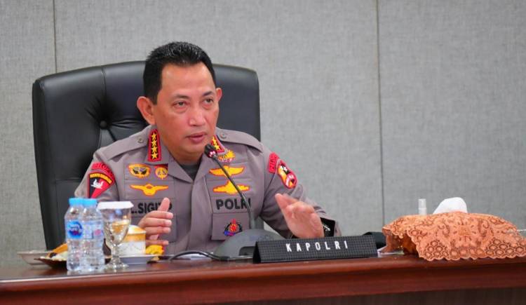 Gelar Anev, Kapolri Jenderal Listyo Instruksikan Jajaran Tidak Enggan Temui Warga dan Jaga Kepercayaan Publik