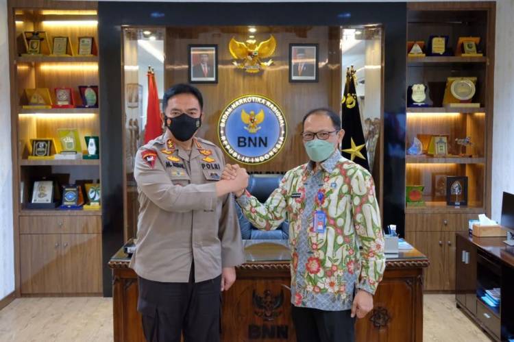 Temui Kepala BNNP Riau, Kapolda Irjen Pol M Iqbal: Sinergi dan Kerjasama Dalam Berantas Narkoba