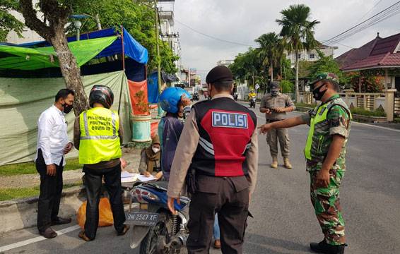 Tim Yustisi Meranti Terus Gencarkan Operasi Prokes, 7 Pelanggar Disanksi