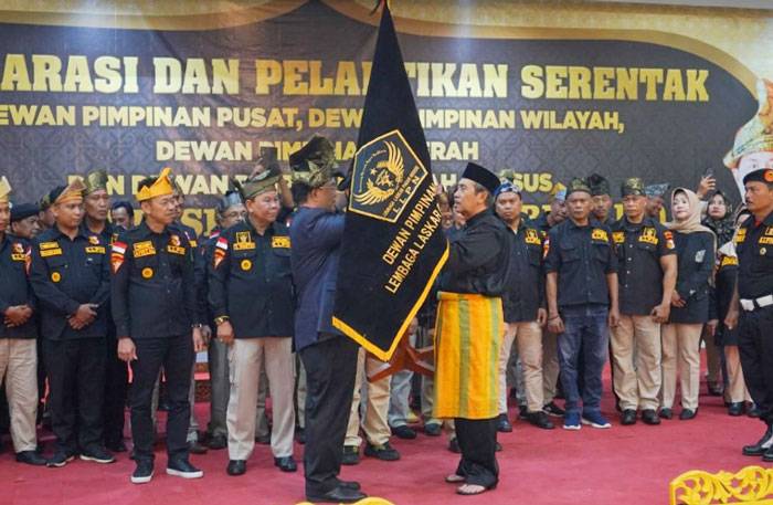 Lembaga Laskar Pagar Negeri Dikukuhkan, Gubernur: Jaga Marwah Riau