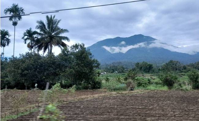 Seratusan Pendaki Dikhawatirkan Terjebak di Gunung Marapi