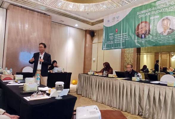 Catatan Diskusi: Sumber-Sumber Otoritarianisme Dalam Budaya Politik Indonesia