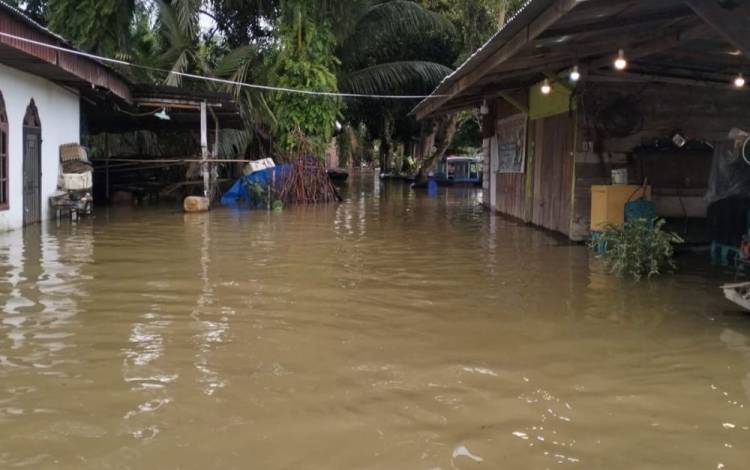 Sungai Kampar Meluap, 319 Rumah di Desa Buluh Cina Terendam