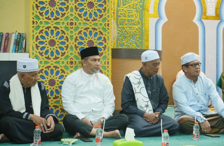 Peringatan Isra Mi'raj di Masjid YAMP Inhil, Bupati Ajak Tingkatkan Iman dan Jaga Kerukunan