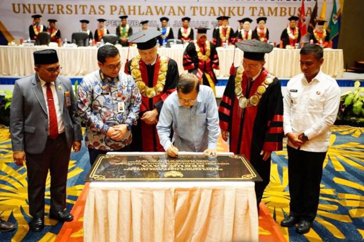 Jusuf Kalla Resmikan Kebun Raya Universitas Pahlawan Tuanku Tambusai