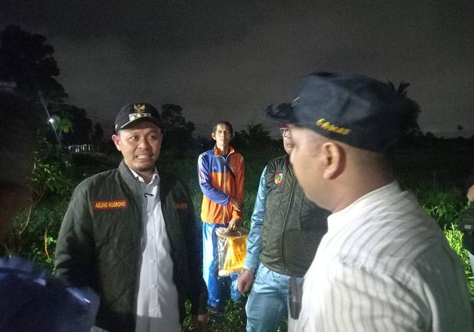Hujan Seharian, Wako Pekanbaru Tinjau Lokasi Rawan Banjir
