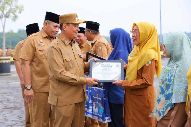 Masuki Masa Purna Bakti, 36 ASN Pemko Pekanbaru Diberi Penghargaan
