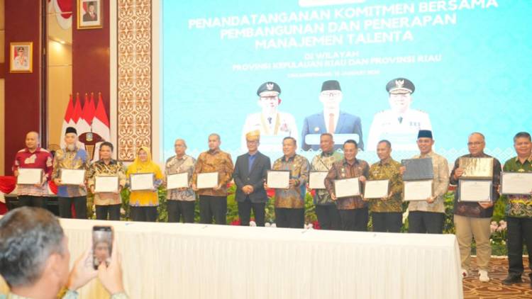 Bupati Inhil Teken Komitmen Bersama Manajemen Talenta ASN Riau dan Kepri
