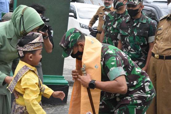 Kunker ke Inhu, Danrem 031/WB Minta Do'a Masyarakat Selalu Sehat Jalankan Amanah