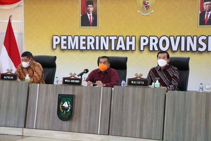 Walikota Pekanbaru Ikuti Rapat Evaluasi Penanganan Covid-19 Bersama Menko Perekonomian Secara Virtual