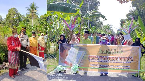 Camat Atan Ibrahim Lepas Pawai Taaruf MTQ Ke-11 Kematan Pulau Merbau