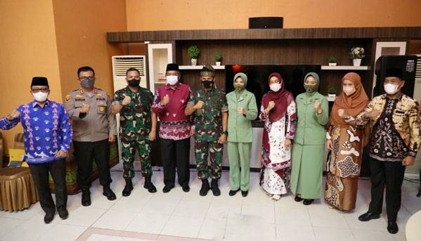 Bupati Alfedri Sambut Kunjungan Kerja Brigjen TNI M Syech Ismed ke Siak