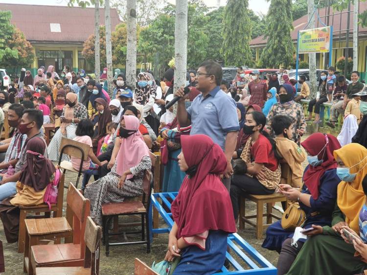 Tingkatkan Imun Tubuh, Kapolsek Siak Hulu Sosialisasi Vaksin di SDN 011 Desa Baru Siak Hulu Kampar