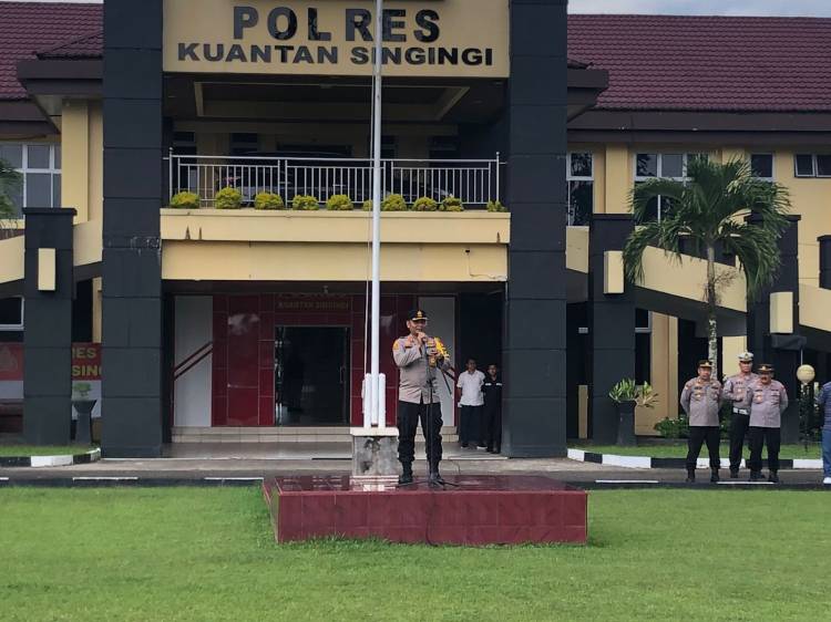 Polres Kuansing Gelar Apel Pelepasan BKO Brimob Polda Riau
